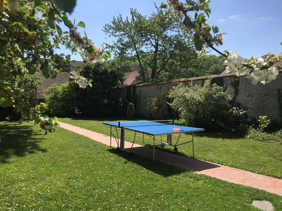Les Gites Du Clos Saint-Martin Maule Exterior foto