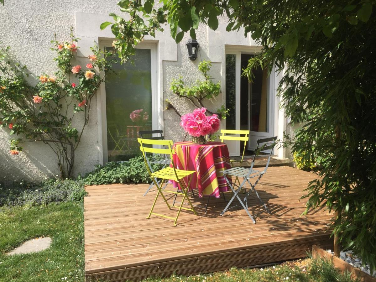 Les Gites Du Clos Saint-Martin Maule Exterior foto